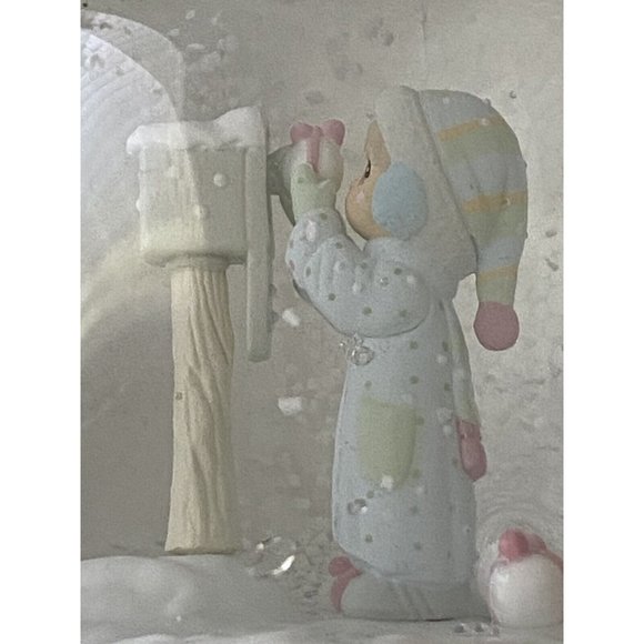 Vintage 1986 Precious Moments I'm Sending You a White Christmas Snow Globe EUC - Picture 9 of 16